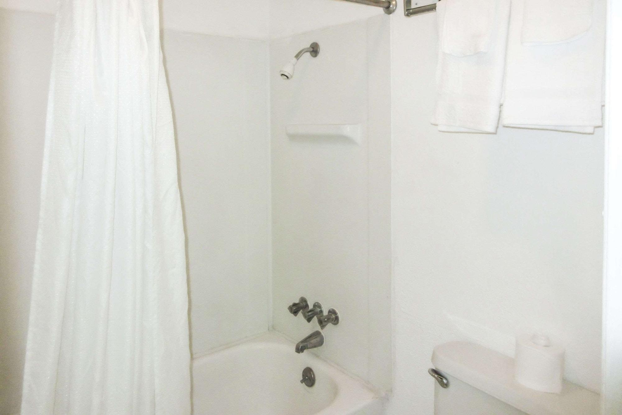 Brazil Rodeway Inn מראה חיצוני תמונה