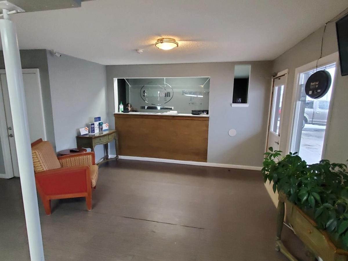 Brazil Rodeway Inn מראה חיצוני תמונה