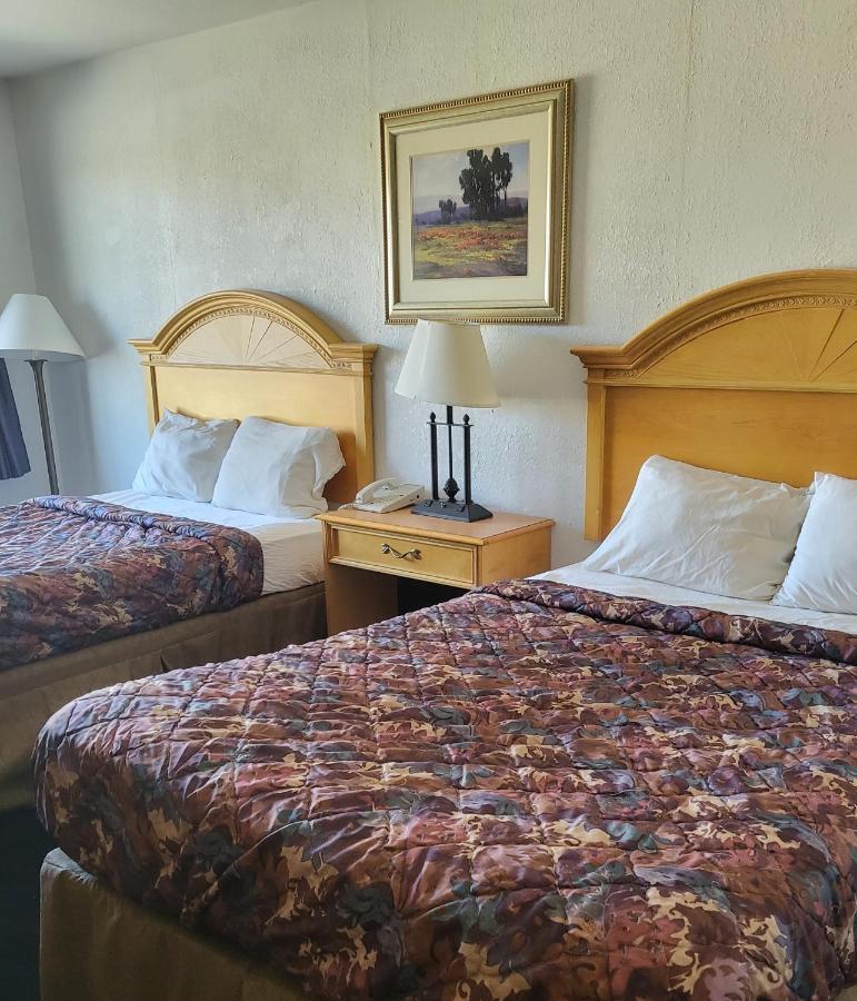 Brazil Rodeway Inn מראה חיצוני תמונה