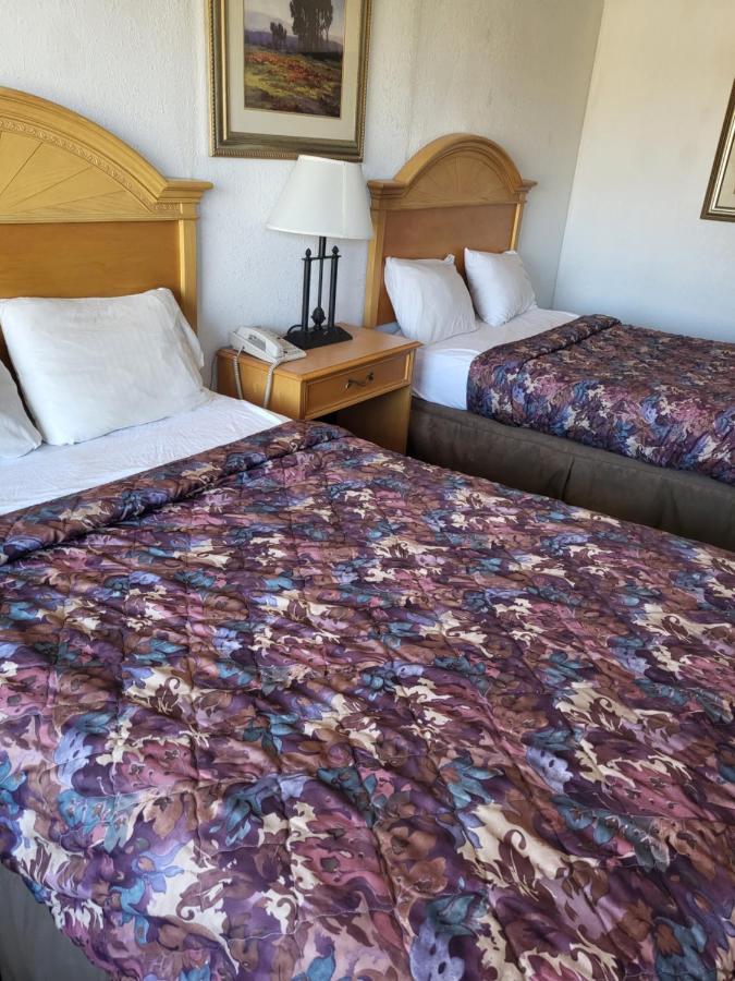 Brazil Rodeway Inn מראה חיצוני תמונה